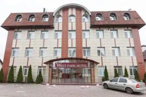 West Park Hotel, Kiev
