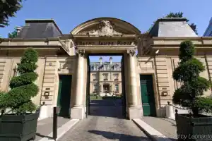 Saint James Paris, Paris
