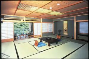 Yamanaka Onsen Shirasagiyu Tawaraya, Kaga