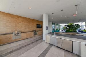Luxury Condo with Den at Design District Apart-hotel, Miami