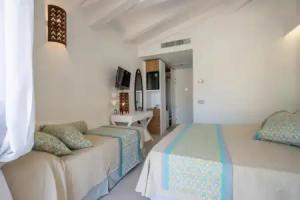 Limone Beach Resort, Castiadas