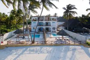 Coco Rise Villas - by Hostly, Bwejuu