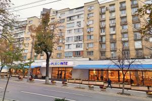 Cozy flat on Pushkin 33 Apartments, Chisinau