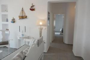 Afroditi Studios, Piso Livadi