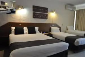 Albury Burvale Motor Inn, Albury