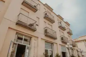 Lampada di Aladino, Follonica