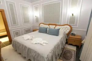 Sergei Palace Hotel, Jerusalem