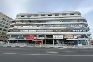 Berries 1-BR Apt in Larnaca Apartments, Larnaka