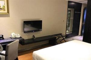 FX Hotel Technology and Business University, Chongqing