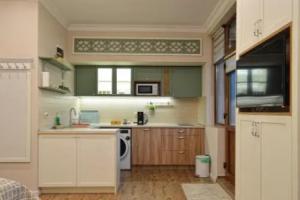 Divona Studio 2, Rousse
