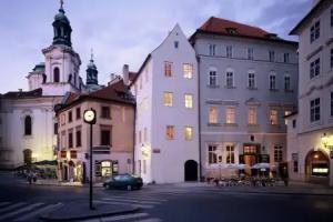 U Tří Bubnů, Prague