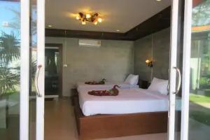 Seaesta Beach, Baan Tai
