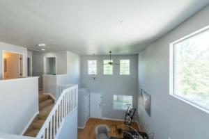 Spacious 4 bedroom 3.5 bathroom residential property, Aurora