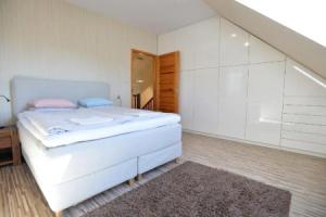 Family Deluxe Apartments, Eger