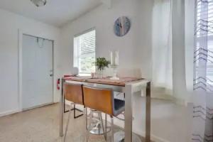 2130 Mckinley st FL 33020 Tourist base, Hollywood