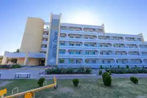 Family Resort Hotel Complex, Yevpatoriya