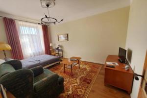 Stories Writer's AP 40sqm Renovated Free parking Hotel, Riga