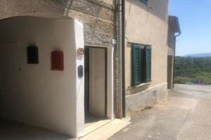 Camere private a 10 minuti dal mare Hotel, Riparbella