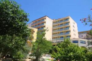 Hotel Amazonas, L'Arenal