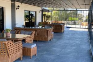 Suya Boutique Mini-hotel, Karavas