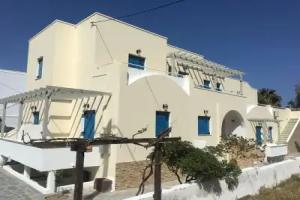 Sail Inn Studios & Apartments, Kamari