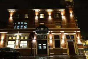 Trivelles Seaforth, Liverpool