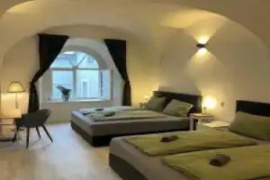24-7 Apartment, Passau