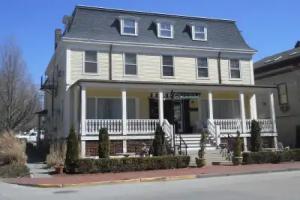 Bellevue Manor Mini-hotel, Newport