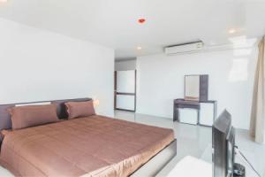 Condo in in Chic Condo - Unit B708 Apartments, Karon