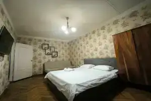UNO on Borisovskaya 2/31, Moscow