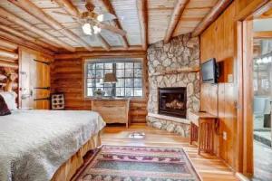 Kathryn's Cabin Tourist base, Estes Park