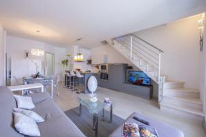 Como Lake Modern apartment Ulivi, Lenno