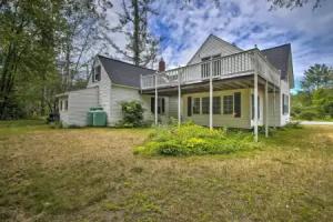 Modern Home ~ 2 Mi to Cranmore Mountain Resort!, North Conway