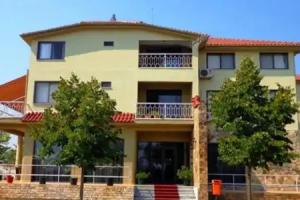 Hotel Viktoria, Tirana