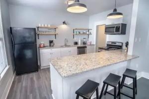 Wonderful 3 BR 2 BA Near Downtown Tourist base, San Antonio