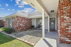 Charming Retreat ~ 3 Mi to Lsu! Tourist base, Baton Rouge