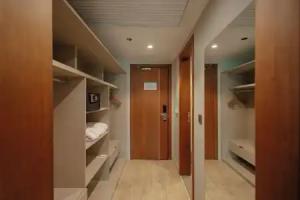 Hotels Hotels