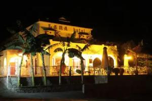 La Signora Hotel, Lourdhata