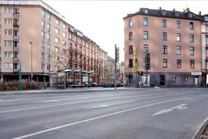 Hotel Apadana Frankfurt, Frankfurt am Main