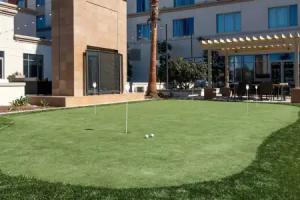 Courtyard Irvine Spectrum, Irvine