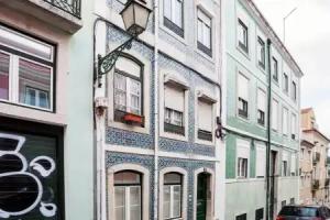 ALTIDO Charming 1BR Apt w/workspace in Sao Bento Apartments, Lisbon