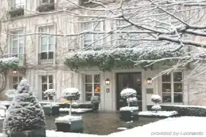 Pavillon de la Reine & Spa, Place des Vosges, Paris