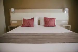 Artemis Comfort & Pleasure, Faliraki