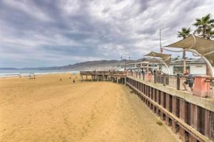 Pismo Beach Condo < Walk to Beach & Wineries! Apartments, Pismo Beach