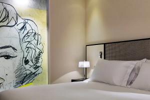 H10 Art Gallery, Barcelona