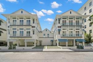 Akoya House at The Gemma, Clearwater Beach