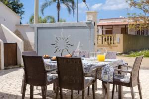 Villa Diamante With Air Conditioning, Parking And Wi-fi, Torre Lapillo