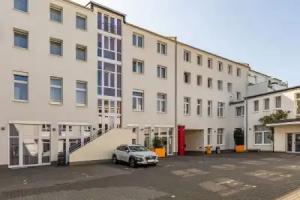 Townhouse Düsseldorf, Dusseldorf
