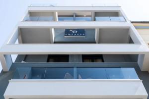 Empress Luxury Residences Guest house, Volos