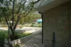 Hotel Mirela, Sutomore